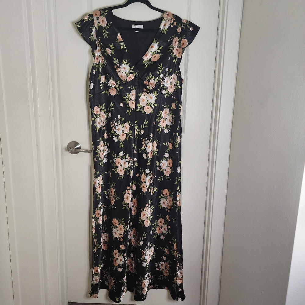 Old Navy 'The Occasion' Black Floral Maxi Dress Size XL